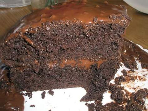 Chocolate Fudge Layer Cake, Sjokolade Koek, Best Chocolate Cake Ever, Old Fashioned Chocolate Cake, Crazy Cake Recipes, Coconut Curry Chicken Recipes, Carrot Cake Recipe Easy, African Dessert, Chocolate Cake Recipe Moist