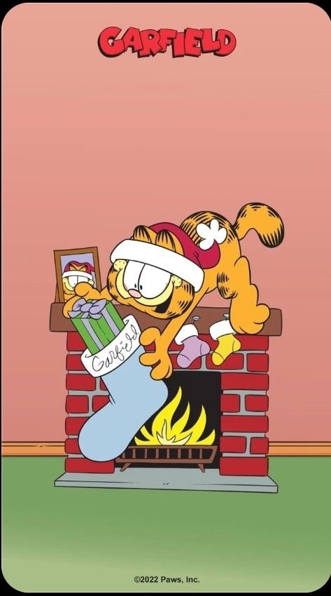 Garf Garfield Thanksgiving Wallpaper, Garfield Christmas Pfp, Garfield Christmas Wallpaper, Cartoon Christmas Wallpaper, Garfield Thanksgiving, Roadhouse Cinnamon Butter, Silly Garfield, Christmas Garfield, Texas Roadhouse Cinnamon Butter