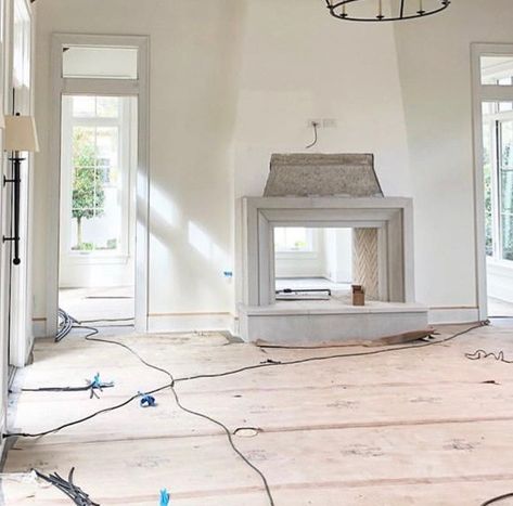 Double sided fireplace Double Sided Fireplace Ideas, Double Fireplace, Two Sided Fireplace, Interior Boho, Fireplace Logs, Double Sided Fireplace, Interior Minimalista, Contemporary Fireplace, Boho Interiors