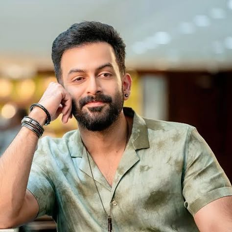 Prithviraj Sukumaran, Beautiful Blonde Hair, Men Fashion Casual Shirts, Actor Picture, Actors Images, Ryan Gosling, Actor Photo, Movie Photo, Bollywood Celebrities