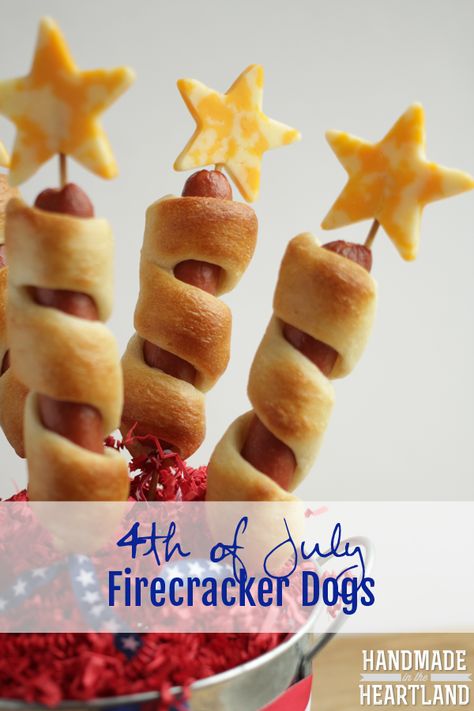 4th of July Firecracker Dogs Healthy Fourth Of July Food, 4th Of July Food Appetizers, Firecracker Hot Dogs, Hot Dog On A Stick, Patriotic Treats, July Desserts, Patriotic Food, 4th Of July Desserts, July Ideas