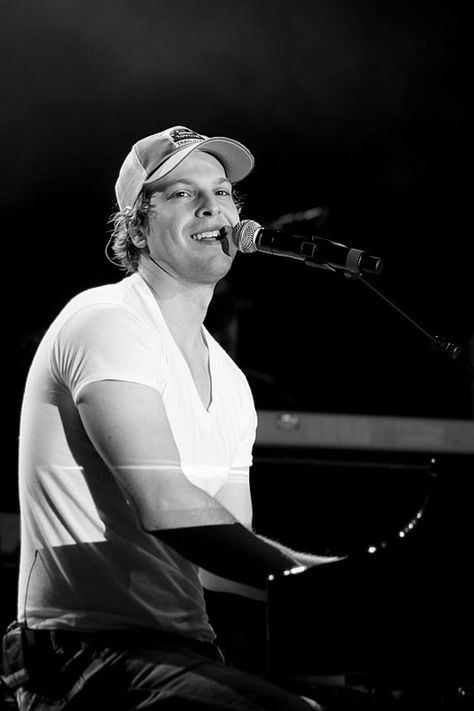 Gavin Degraw, I Dont Know You, Piano Player, Love My Boys, Book Tv, Theme Song, Hottest Celebrities, Debut Album, My Crush