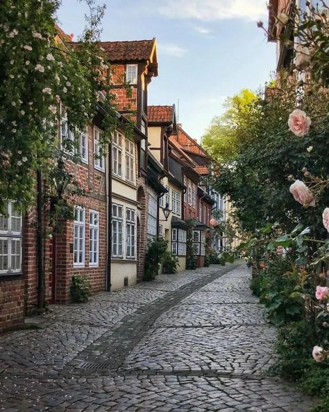 Fantasy Language, German Aesthetic, Germany Aesthetic, Germany Travel Destinations, Urban Design Architecture, Lower Saxony, Adventure Travel Explore, End Of The Week, Beautiful Streets