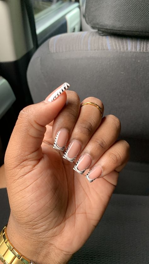 Short Nail Inspired, Nail Inspired, Gel Toe Nails, Acrylic Toe Nails, Sassy Nails, Simple Gel Nails, French Tip Acrylic Nails, Glow Nails, Classy Acrylic Nails