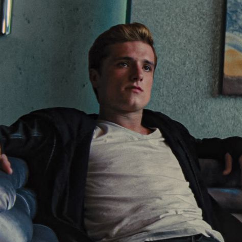 Hunger Games Peeta, I Volunteer As Tribute, Finnick Odair, Katniss And Peeta, Hunger Games 3, Peeta Mellark, Suzanne Collins, Josh Hutcherson, Catching Fire