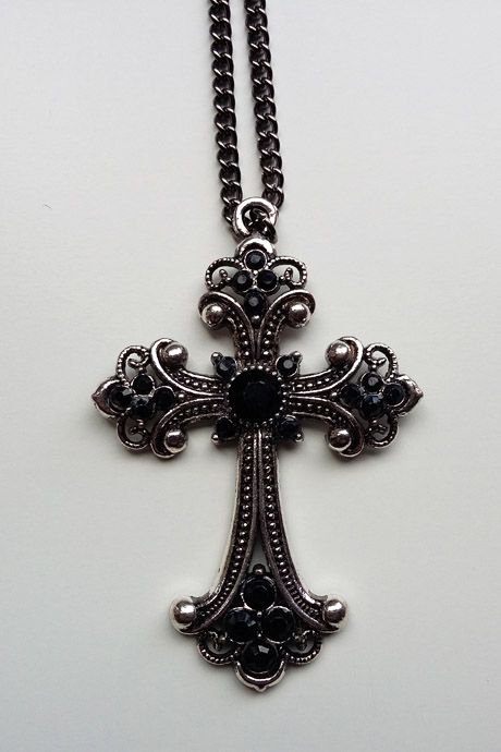 Gothic Pendant Necklace, Gothic Cross Pendant, Cross Necklace Goth, Vkei Jewellery, Goth Cross Necklace, Y2k Cross Necklace, Cross Necklace Aesthetic, Crosses Necklace, Big Cross Necklace