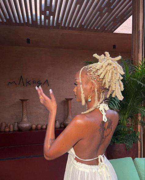 Blonde Locs On Dark Skin, Stacy Thiru, Blonde Loc Extensions, Locs On Black Women, Locs Aesthetic, Short Braid Hairstyles, Blonde Locs, Short Braid, Short Dreadlocks Styles