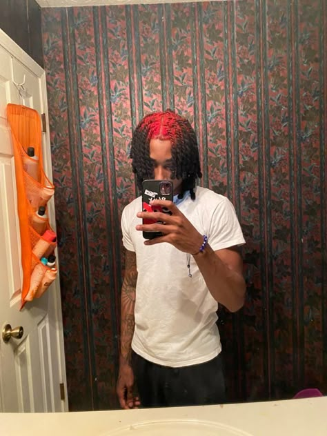 Reverse Ombre Locs Men, Root Dyed Locs, Men’s Dyed Locs, Dyed Hair Locs, Black Men Dyed Hair Ideas, Colored Locs Men, Red And Black Dreads, Dyed Locs Men, Dread Colors