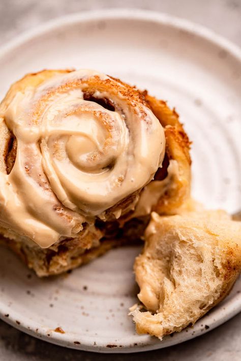 Best Sweet Rolls Recipe, Chai Spice Cinnamon Rolls, Chai Spiced Cinnamon Rolls, Chai Baked Goods, Espresso Cinnamon Rolls, Smores Cinnamon Rolls, Cinnamon Roll Flavor Ideas, Chai Cinnamon Rolls, Specialty Cinnamon Rolls