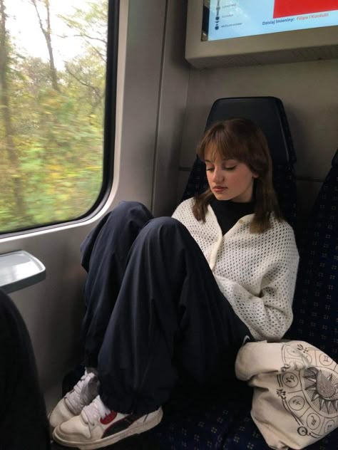 train aesthetic - train - trip - aesthetic - outfit Train Aesthetic Outfit, Outfit For Traveling On Train, Pictures In Train Ideas, Train Ride Outfit Summer, Train Sitting Pose, Go Train Aesthetic, Train Photo Aesthetic, Train Inspo Pics, Photo Poses In Train