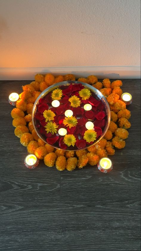 Simple Flower Rangoli, Thali Decoration, Home Flower Decor, Easy Rangoli Designs Videos, Diya Decoration, Rangoli Designs Simple Diwali, Diy Floral Decor, Easy Rangoli Designs Diwali, Diwali Decorations At Home