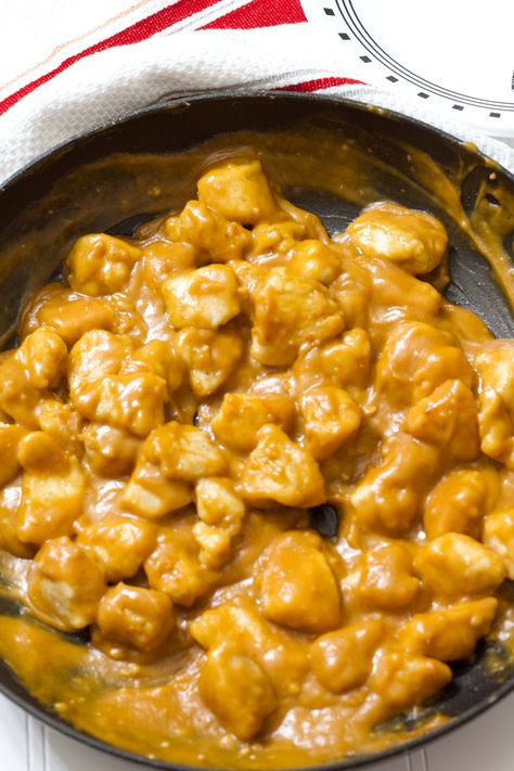 Easy Peanut Butter Chicken Recipe is a quick simple and healthy dinner idea. Serve it over rice with or without fresh vegetables. Peanut Butter Chicken Recipe, Easy Peanut Chicken, Peanut Butter Chicken, Chicken Over Rice, Chicken Chow Mein, Roast Zucchini, Peanut Butter Sauce, Peanut Chicken, Butter Chicken Recipe