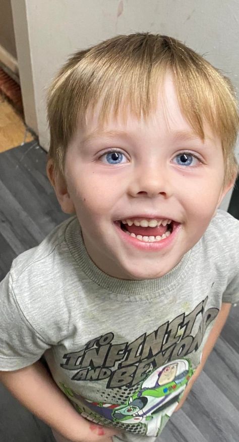 THE dad of a five-year-old boy found dead after his mum ran outside screaming “he can’t breathe” has paid tribute to his “best friend”. Tragic Dylan Scanlon died at a house in Oldham at around 6.20pm on New Year’s Eve. A woman in her 30s has been detained under the Mental Health Act. Greater Manchester […] Son Picture, Son Pictures, Hospital Admit Hand Pics, Carrie Underwood Pictures, Handsome Older Men, Army Pics, Love Quotes With Images, Book People, Two Year Olds