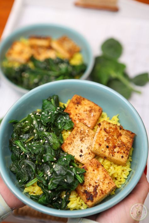 Simple Spinach Tofu With Turmeric Rice - Colorful Recipes Spinach Tofu, Meat Cooking Times, Colorful Recipes, Turmeric Rice, Cooking Tofu, Turmeric Recipes, Tofu Recipes, Proper Nutrition, Healthy Nutrition