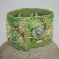 Fabric Cuff Bracelets Diy, Textile Bracelet, Cuff Bracelets Diy, Felt Bracelet, Fabric Cuff Bracelet, Embroidered Cuffs, Felted Crochet, Felt Beads, Cuff Bracelets Handmade