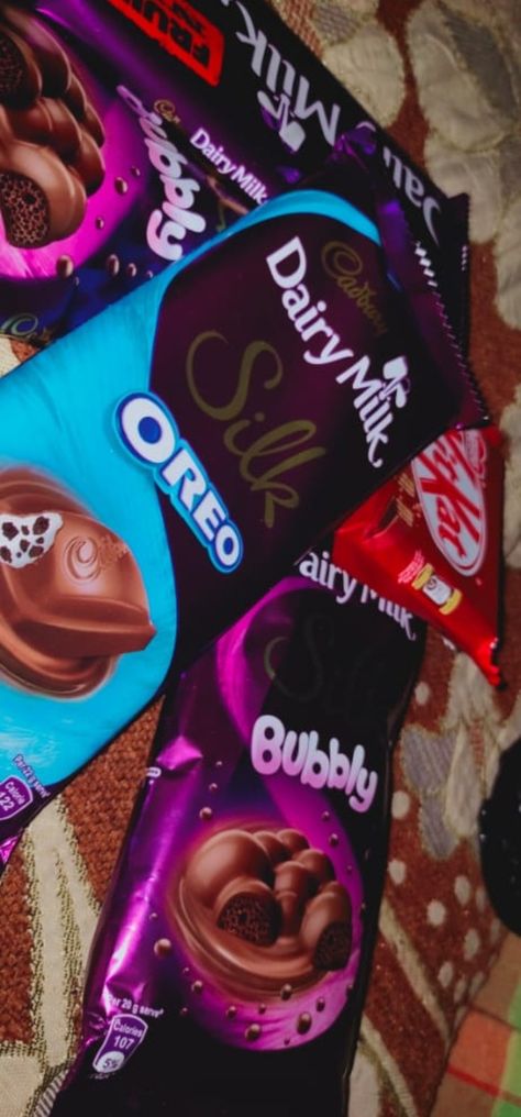 Chocolate Day Snapchat Stories, Chocolate Snapchat Story, Dairy Milk Chocolate Images, Kiss Names, Dairy Milk Chocolate Snap, Silk Oreo, Snapchat Pics, Dairy Milk Silk, Galaxy Chocolate