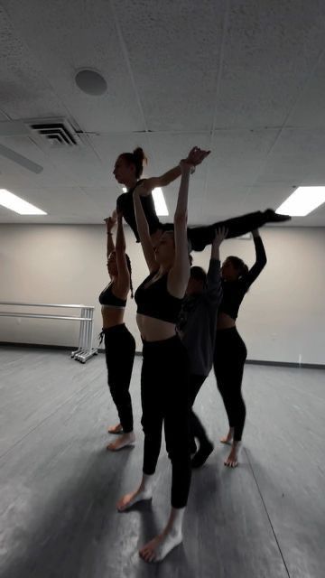 Jazz Dance Lifts, Cool Dance Lifts, Dance Lifts Group Easy, Trio Dance Poses, Dance Lifts Group, Built Journal, Dance Lifts, Choreography Ideas, Dancer Aesthetic