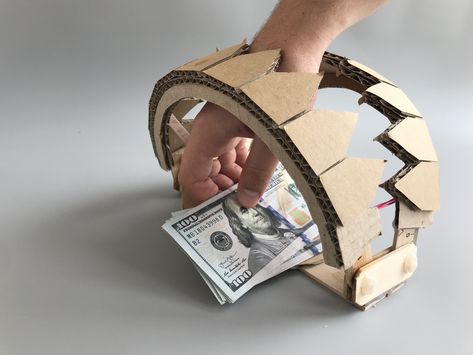 How to make a trap on a bear from Cardboard Crafts From Cardboard, Haloween Decor, Bear Trap, Effects Makeup, Events Decor, Halloween Spooktacular, Cardboard Art, Special Effects Makeup, Art Trade