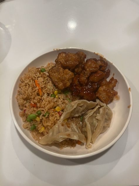 Dumplings And Rice, Chicken And Dumplings Aesthetic, Rice Meal Aesthetic, Fried Dumplings Chinese, Chinese Chicken Rice, Chinese Food Astethic, Fried Dumplings Aesthetic, Fried Rice Aesthetic, Chinese Fried Rice Aesthetic