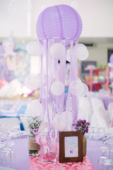 Paper Lantern Jelly Fish Table Centerpiece from an Under the Sea Birthday Party on Kara's Party Ideas | KarasPartyIdeas.com (23) Mermaid Party Favors Bags, Mermaid Party Printables, Mermaid Party Food, Sea Party Ideas, Under The Sea Birthday Party, Mermaid Theme Birthday Party, Mermaid Party Favors, Purple Paper, Transparent Balloons