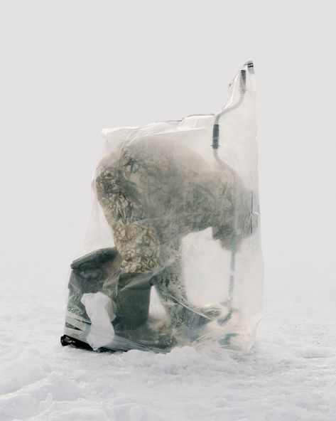 iGNANT_Photography_Aleksey_Kondratyev_Ice_Fishers_5 Cross Country Skier, Brand Development, Photo Series, Documentary Photography, Abstract Shapes, Geology, Polar Bear, Art Direction, Brave