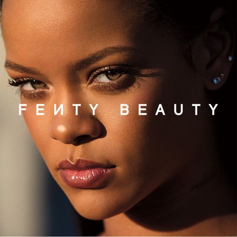 ♥♥♥♥ Has Arrived ♥♥♥♥ Fenty Foundation, Rihanna Photoshoot, Beauty Bar Salon, Rihanna Fenty Beauty, Rihanna Fan, Hydrating Foundation, Rihanna Photos, Chic Hair, Beauty Photoshoot