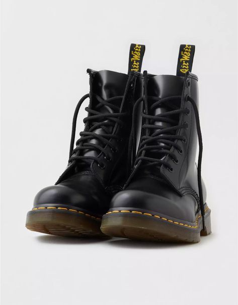 Dr. Martens 1460 Smooth Boot Doc Martins Boots, Doc Martens Outfits, Dr Martens Outfit, Doc Marten Boot, Teacher Outfits Fall, Dr Martens Womens, Tech Fashion, Crazy Shoes, Cool Stuff