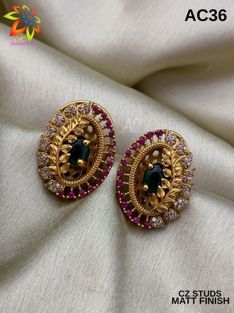 Gold Earrings Designs New Model, Rings 2023, Temple Jewellery Earrings, New Gold Jewellery Designs, Gold Earrings Models, Fancy Jewelry Necklace, Online Gold Jewellery, Antique Jewellery Designs, Gold Chain Design