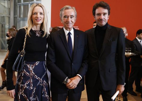 Constellations In The Sky, Bernard Arnault, Hermes Store, 21st Century Fox, Richest Man, Richest In The World, Management Styles, Social Status, Person Sitting