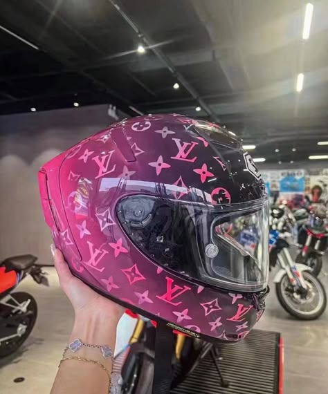 Female Motorcycle Helmets, Bedazzled Motorcycle Helmet, Cute Motorcycle Helmets, Black And Pink Motorcycle, Revenge Hair, Motorcycle Helmets For Women, Pink Motorcycle Helmet, Cute Helmet, Cute Motorcycle