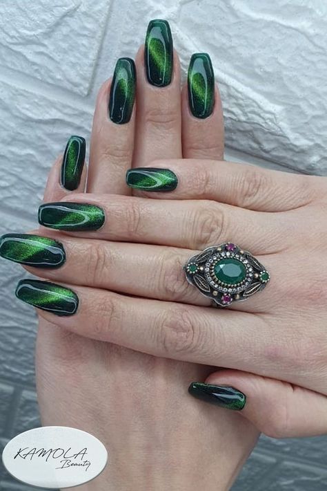 St Patricks Day Cat Eye Nails, Green Tiger Eye Nails, Black And Green Cat Eye Nails, Green Cats Eye Nails, Green Cateye Nail, Green Magnetic Nails, Cat Eye Nails Green, Tigers Eye Nails, Tiger Eye Nails