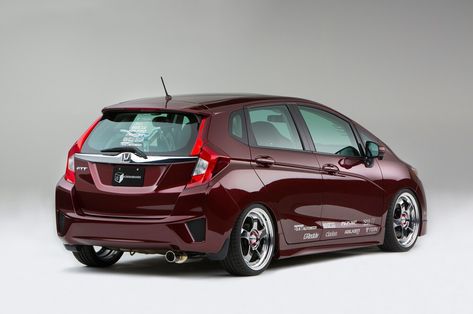 9 Modified 2015 Honda Fit Hatchbacks Debut at SEMA Honda Jazz Modified, Honda Fit Modified, Grom Motorcycle, 2015 Honda Fit, Vintage Myanmar, Honda Fit Jazz, Jdm Honda, Honda Grom, Hatchbacks