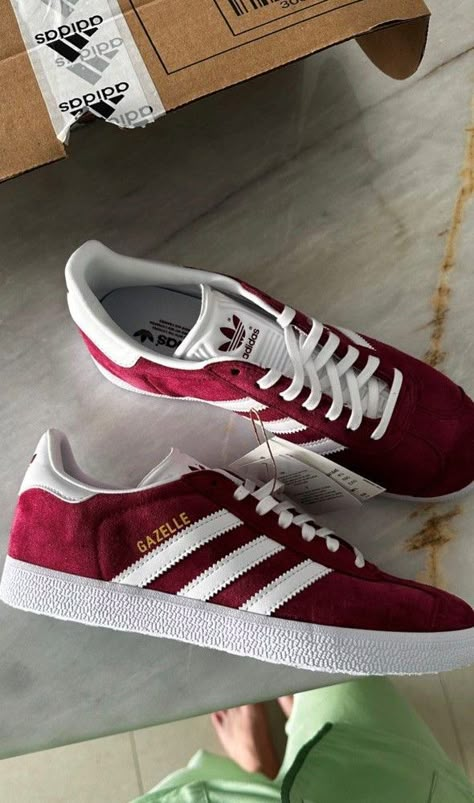 Burgundy Outfit, Shoe Inspo, Adidas Gazelle, Dream Shoes, Adidas Samba, Dream Clothes, Cute Casual Outfits, Aesthetic Fashion, Shoes Heels Boots