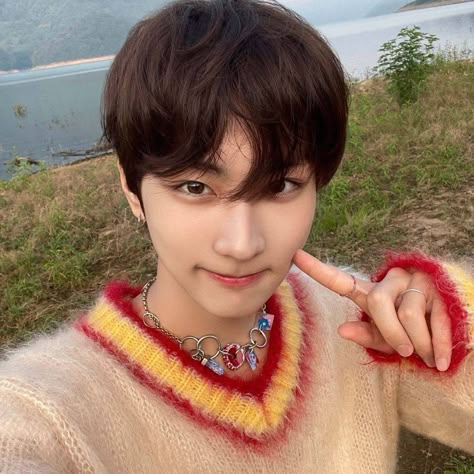 enhypen yang jungwon icon lq Jungwon Icon, The Boy Is Mine, Kpop Guys, Whatsapp Group, Cutie Patootie, My Only Love, Boyfriend Pictures, Cute Icons, Kpop Idol