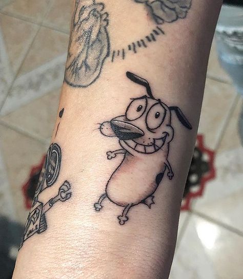 Courage Tattoo, Yugioh Tattoo, Deadpool Tattoo, Courage Tattoos, Whole Tattoo, Cartoon Tattoo Ideas, 90s Tattoos, Skull Rose Tattoos, Nostalgic 90s