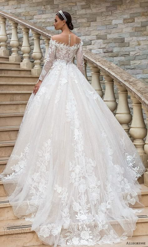 Wedding Dresses Timeless, Long Sleeve Ball Gown Wedding Dress, Wedding Gown A Line, Queen Wedding Dress, Dress Queen, Dress Sparkle, Big Wedding Dresses, Sleeve Wedding Dresses, Wedding Dresses Lace Ballgown