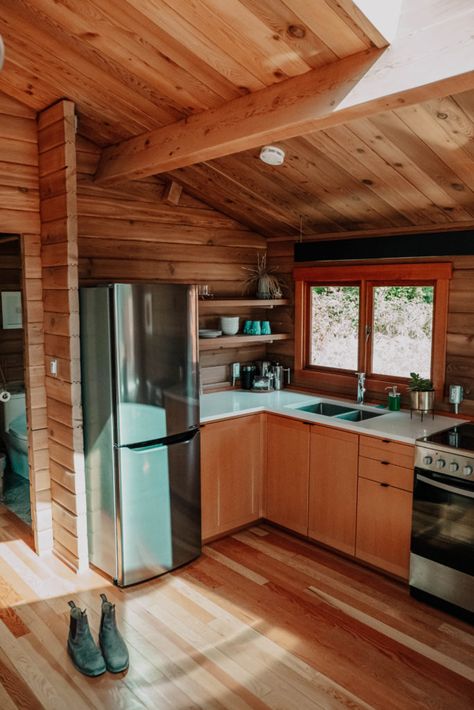 Cabin in the Woods Small Cabin Kitchens Tiny Cottages, Simple Cabins To Build, Small Cabin Inspiration, Rustic Modern Cabin Interior Kitchen, Cabin Fireplaces Ideas, Diy Cabin Kitchen, Small Modern Cabin Kitchen, Small Kitchen Ideas One Wall, Cabin Tiny House Interiors