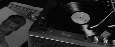 Music Banner Aesthetic, Music Gif Aesthetic, Music Aesthetic Banner, Music Discord Banner, Music Banner Discord, Notion Banner Gif, Dark Banner Gif, Laptop Gif, Black Banner Gif