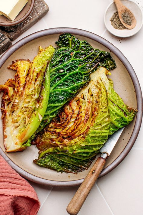 Braised Savoy Cabbage - Full of Plants Savoy Cabbage Recipes, Savoy Cabbage Recipes Vegan, Cabbage Side Dish, Steamed Cabbage, Teriyaki Tofu, Braised Cabbage, Savoy Cabbage, Roasted Fennel, Vegetarian Cabbage