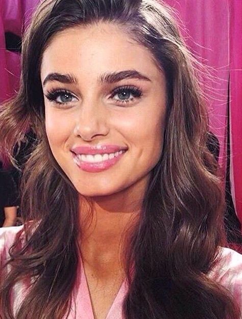 so gorgeous Taylor Hill Makeup, Taylor Hill Style, Bombshell Makeup, Fashion Show Makeup, Makeup Vs No Makeup, Angel Makeup, Victoria Secret Model, Victoria Secret Models, Taylor Marie Hill