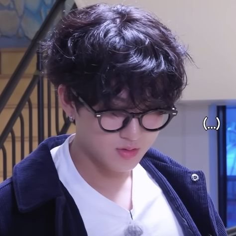 changbin lq icon #straykids Changbin With Glasses, Die A Happy Man, Stray Kids Changbin, Skz Code, Rap God, Hair Icon, Friend Anime, Coding For Kids, Muscular Men