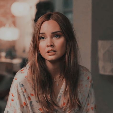 𝗱𝗲𝘀𝗰.Quinn Bailey 𝘁𝗮𝗴𝘀. #Scream6 #Scream #QuinnBailey #LianaLiberato Scream. Scream Icon. Scream Aesthetic. Scream 6. Scream 6 Icon. Scream 6 Aesthetic. Quinn Bailey. Quinn Bailey Icon. Quinn Bailey Aesthetic. Liana Liberato. Liana Liberato Icon. Liana Liberato Aesthetic. Scream 6 Quinn Bailey. Scream 6 Quinn Bailey. Scream Liana Liberato. Scream Quinn Bailey. Liana Liberato Quinn Bailey. Liana Liberato Scream, Iphone 6 Aesthetic, Quinn Bailey, Harry Potter Female Characters, Scream Characters, Liana Liberato, Scream Cast, Female Faceclaims, Scream Franchise