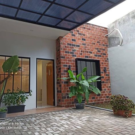 Bata Expose, Industrial House Exterior, Terrace House Exterior, Modern Small House Design, House Design Pictures, House Extension Design, House Arch Design, Unusual Homes, Architecture Model House