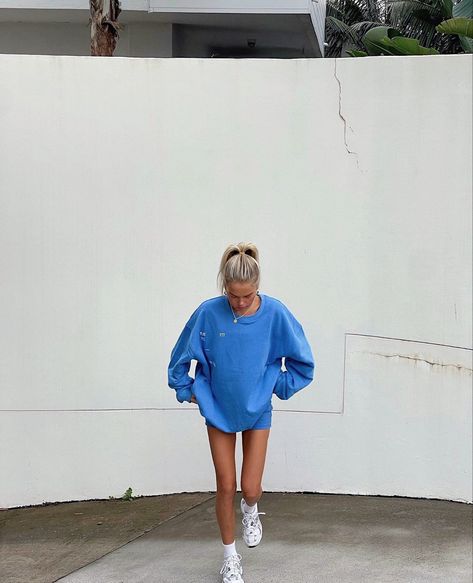 Blue Bike Shorts Outfit, Bike Shorts Outfit, Loungewear Comfy, Blue Bike, Blue Jumper, Shorts Outfit, Style Shorts, Streetwear Fashion Women, Comfy Fashion