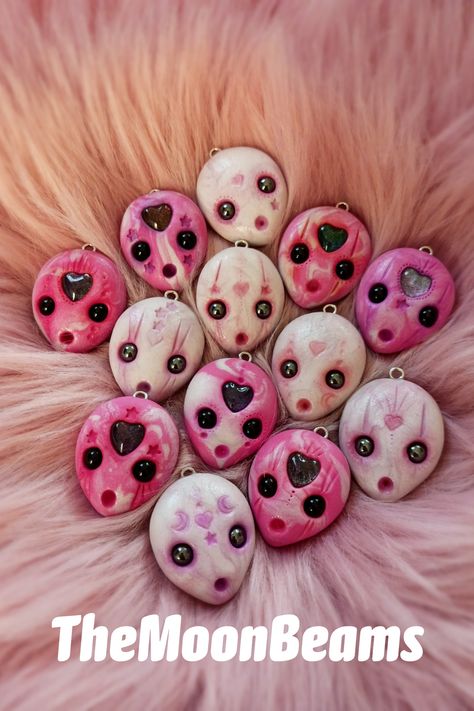 Clay Alien, Pink Alien, Alien Necklace, Alien Crafts, Kandi Cuff Patterns, Website Layouts, Alien Face, Crystal Necklaces, Clay Ideas