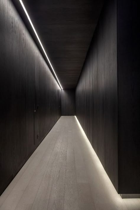 Home Office Ceiling Light, Modern Hallway Design, Corridor Lights, Unique Lighting Ideas, Feature Lighting, Hotel Lobby Design, Corridor Design, Corridor Lighting, Home Lighting Design