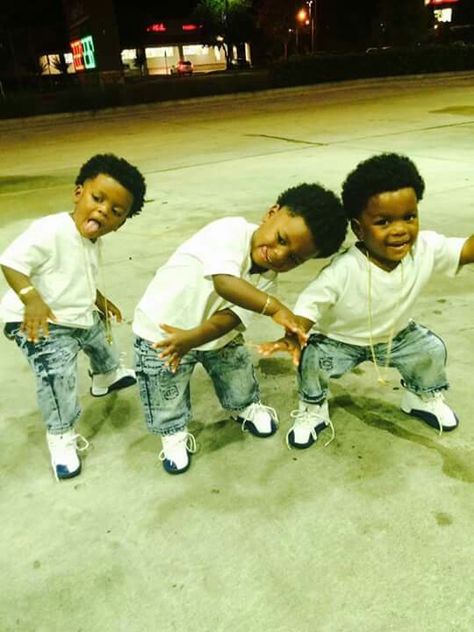 ☼Pinterest : @uniquenaja ☼ Kids Goals, Triplet Babies, Black Baby Boys, Baby Boy Swag, Cute Black Babies, Beautiful Black Babies, Cute Twins, Feeding Kids