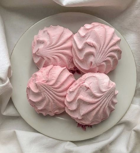 Pink Dessert Aesthetic, Pink Dessert, Dessert Aesthetic, I Want Food, Recipe Drawing, Pretty Dessert, Pink Foods, Food O, Kawaii Food