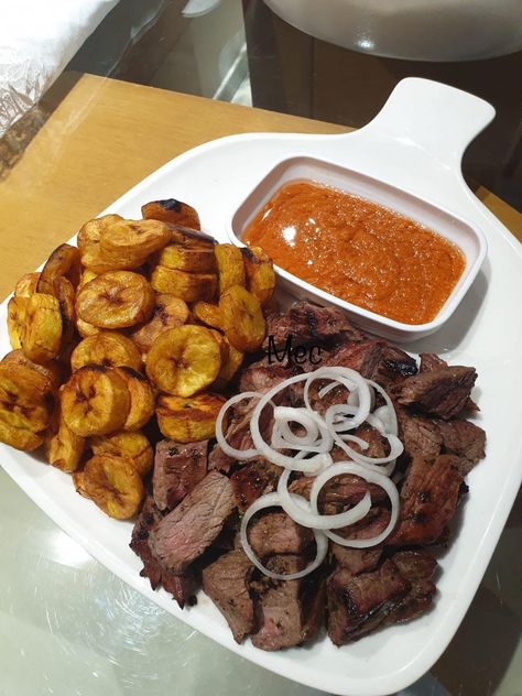 Ghana Food, Carribean Food, West African Food, Africa Food, Food Receipt, Nigerian Food, Healthy Food Motivation, Brazilian Food, Fair Food Recipes