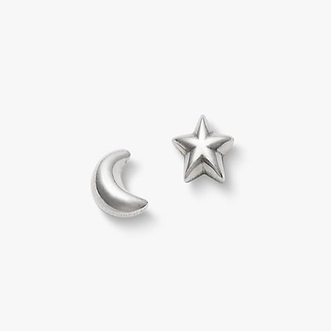 Starry Night Studs James Avery Earrings, James Avery Artisan Jewelry, Christmas List Ideas, James Avery Jewelry, Wishlist Ideas, Simple Stud Earrings, Jewelry Hair Accessories, Star Earrings Stud, James Avery